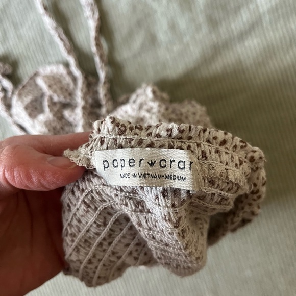 Print Ruffle Strap Top - Picture 2 of 2